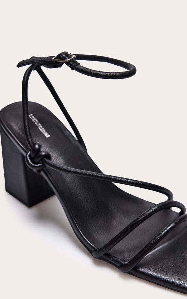 efcf08837b77a0fa6a1e02dee667ae93bf2fe54d_CNH9132_4_black_pu_square_toe_strappy_tube_asymmetric_block_heeled_sandals