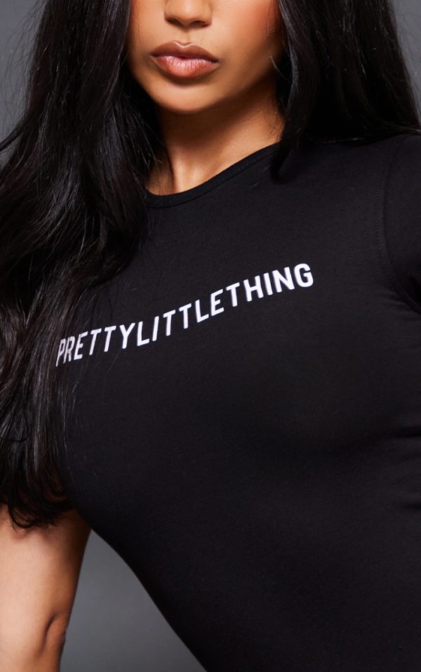 f005b1f6d11b25a59e018275544234625ea52e85_CNF2362_4_prettylittlething_black_logo_short_sleeved_bodysuit