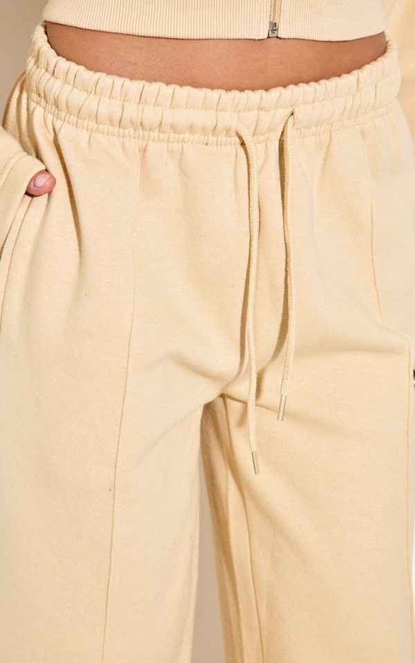 f0829f8d4c5ccbab68b5760d96e68f605379e00e_CNL8029_4_natural_stone_seam_detail_wide_leg_joggers