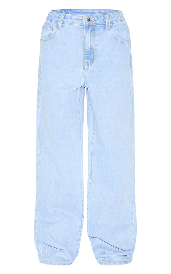 f0d6179a2e5547a60c1dd3b72ee4cb8116ecf063_CNL9991_5_prettylittlething_petite_light_blue_wash_high_waist_boyfriend_jean