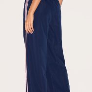 f0e93f9d1be35884296671d4cf252a3ce6af8510_CNK3664_3_navy_shell_bow_detail_track_pants