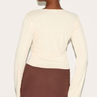f0fcd6a0456666caefff9b0337a1c59c1473b7bf_CNM7976_2_almond_onion_skin_boatneck_flute_sleeve_long_top