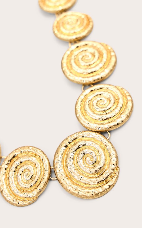 f14564705ffbd3d47ad64e495e02b911157de0a0_CNN3734_3_gold_hammered_swirl_detail_chunky_necklace