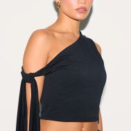 f14e1cde93dad8b1262cb68d9110de96da32088a_CNM1926_4_petite_black_contour_jersey_tie_detail_crop_top
