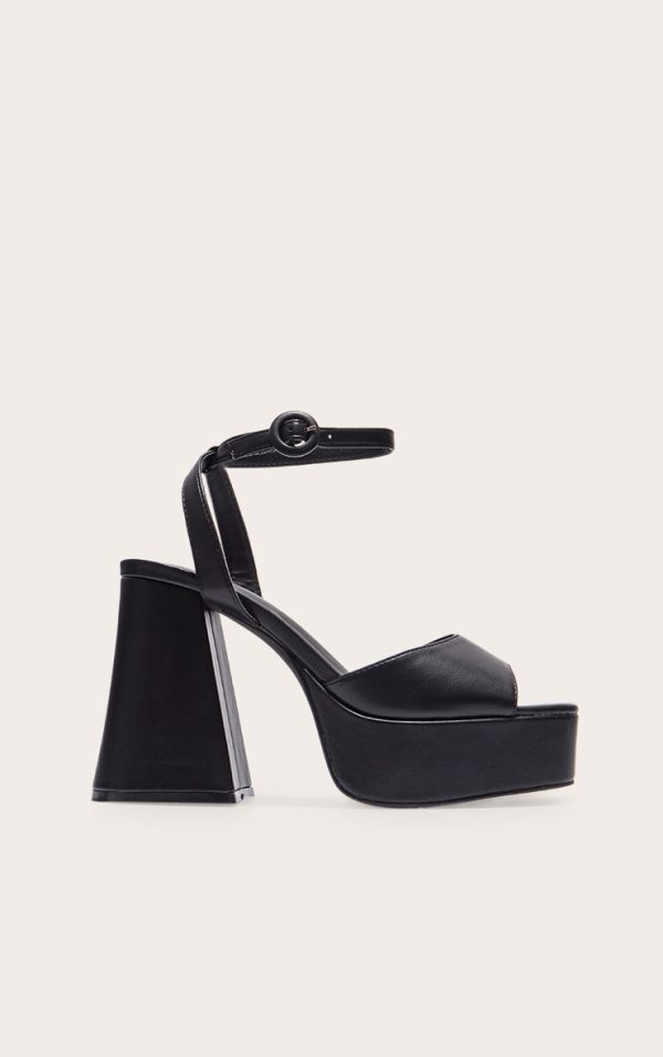 f16ee8a9cb76200102611609b8b3c04ebedfdbb5_CMZ6005_1_black_pu_strap_detail_flare_platform_heeled_sandals
