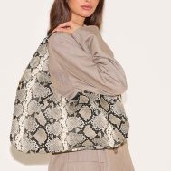 f1be14d2f19a70d7dd2986ebd819d790284c52f4_CNM2835_5_snake_print_pu_rounded_tote