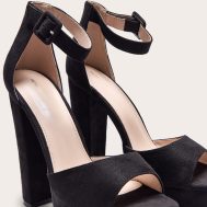 f2c3bb3a21450e476fc4d3798a9c1f5ba349a0c4_CLZ5497_4_black_platform_high_sandal