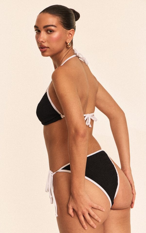 f349b69837b12f5f6f710276cfb184b9a2c268bf_CNM9300_2_black_crinkle_contrast_binding_triangle_bikini_top