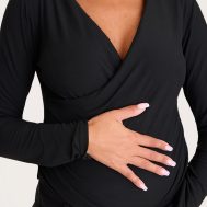 f37beafe5317dcd490692da6f2947740bb362228_CNM2875_4_maternity_black_soft_touch_ruched_long_sleeve_longline_top
