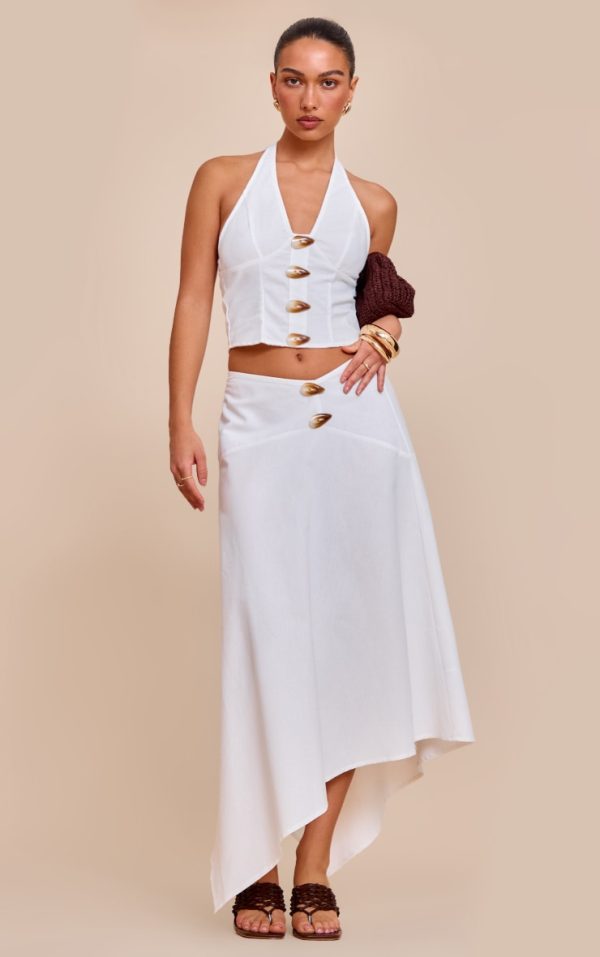 f3aaebf8ff038c97b86409ef45a1f4be0dd91681_CNM8779_3_white_woven_halterneck_button_detail_top