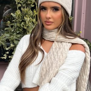 Oatmeal Cable Knit Scarf