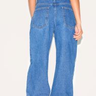 f3e9977e9eeb1c54a9681a967ca7daa3944f8822_CNL9764_3_prettylittlething_petite_dark_blue_high_waist_boyfriend_jean