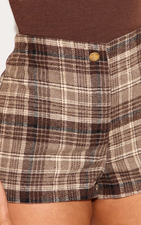f40f17a971f6a241fa7374d087927aec713ed028_CNM1064_5_petite_brown_check_tailored_mid_rise_shorts