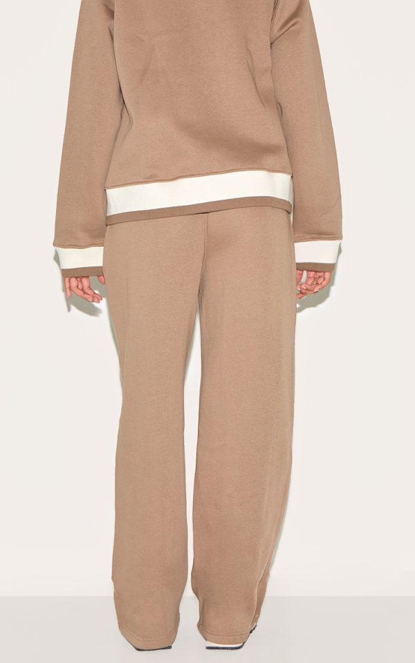 f430b884e0efc86a30605f60d60572ce47da249c_CNM6479_3_taupe_contrast_seam_straight_leg_joggers