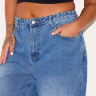 f43d5176cb219bf8b7a56bf469c88642f95234d3_CNB8793_4_plus_mid_blue_wash_mid_rise_straight_leg_jeans