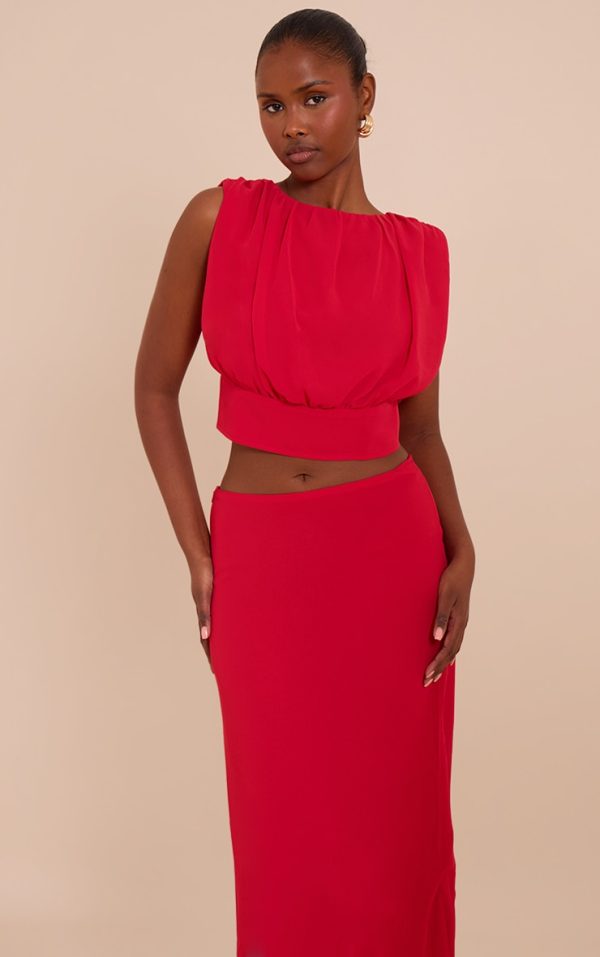 f4b2766690f2ba1c02cc3935d4ac59aea44e704d_CNN1879_1_tomato_red_chiffon_ruched_crop_top