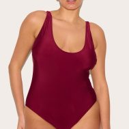 f4c7803d99d509911de6a0ae62ad05e12b733535_CNM0217_1_plus_berry_basic_scoop_swimsuit