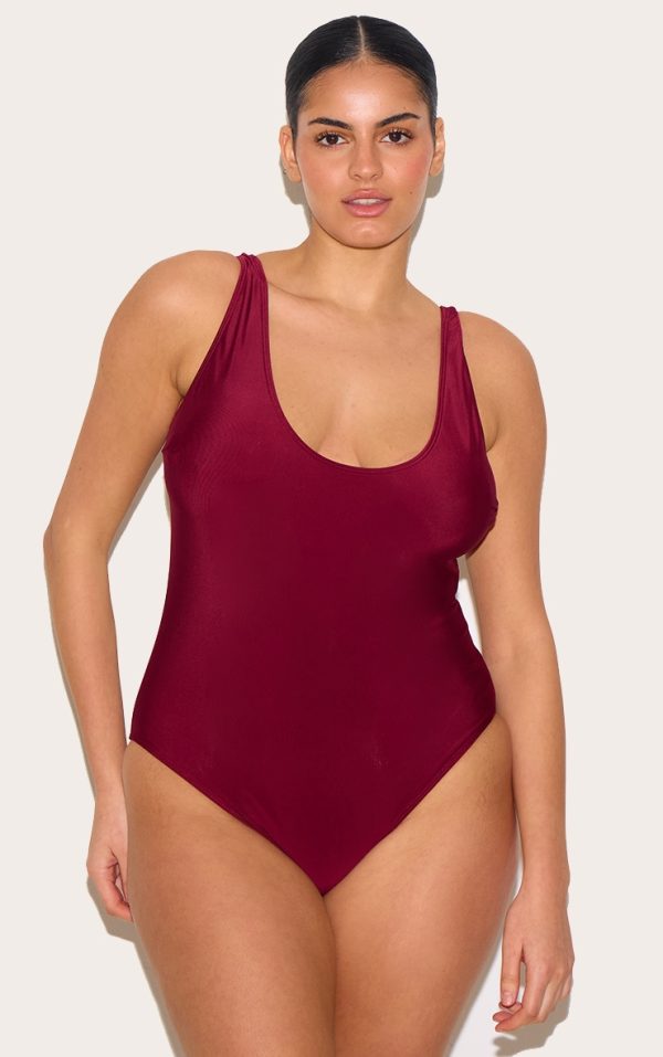 f4c7803d99d509911de6a0ae62ad05e12b733535_CNM0217_1_plus_berry_basic_scoop_swimsuit