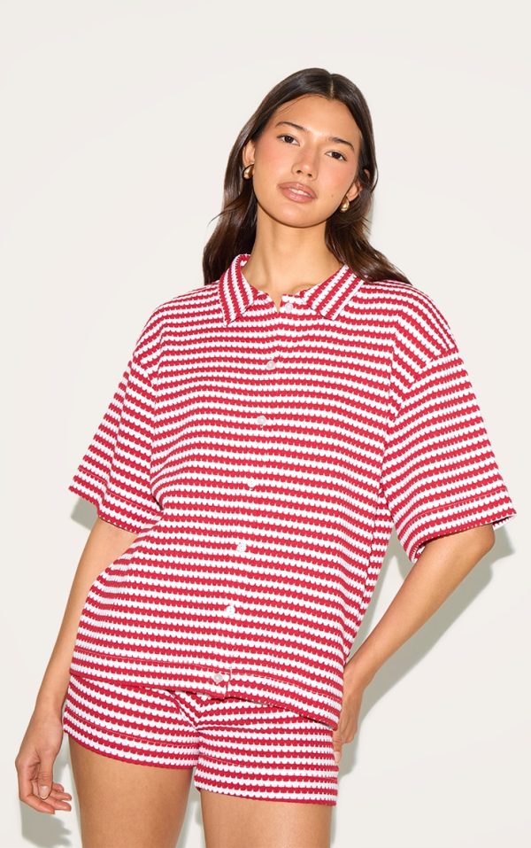 f4e646f0c2d08240978f2e219a7a94706488e6cb_CNM7386_1_red_stripe_textured_stripe_hotpants