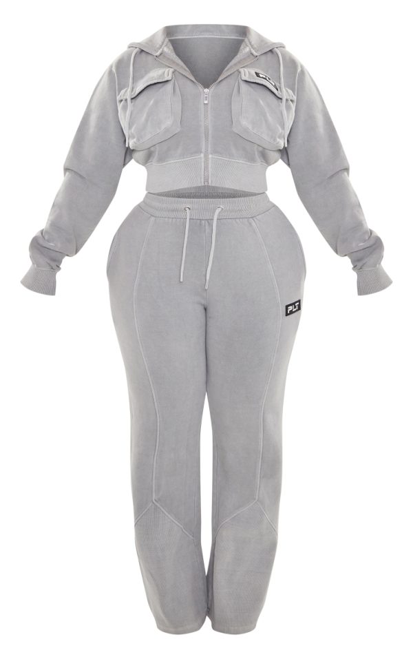 f5120de00eaa67f929e411264ed9ab0c1e3feaf1_CNF9905_5_prettylittlething_shape_grey_marl_washed_wide_leg_joggers