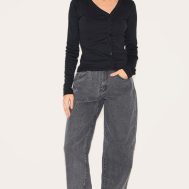 f5bd6de430774e89279a1038d47d3ad78e17cf9c_CNL8016_3_black_button_down_asymmetric_long_top