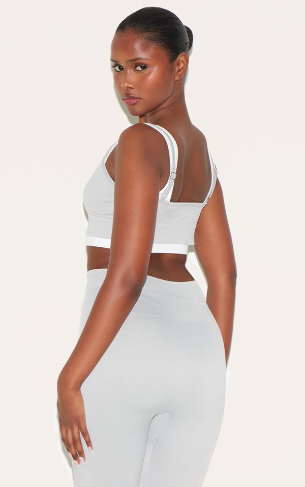 f60bd7aeb88266b95a59201b0807cc9a730ab353_CNM3806_2_light_grey_seamless_double_layered_sports_bra