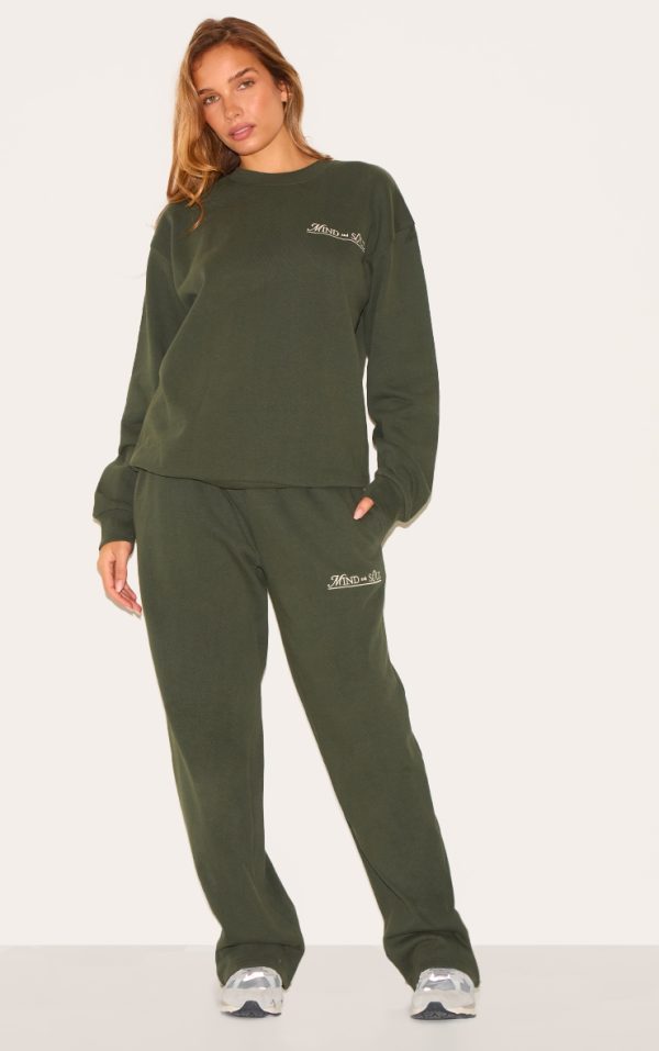 f6671e6c4a14f6b1e7a04be8ba79d9f57cd4c260_CNL8277_3_forest_green_mind_and_soul_premium_print_oversized_sweatshirt