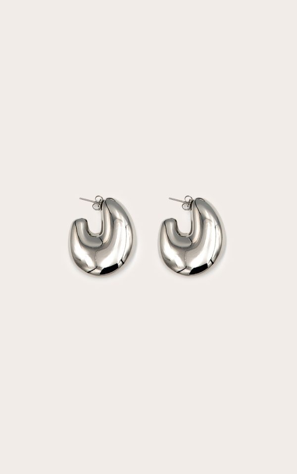 f6993ce9e7800d9d8e6082846249483584e0d39d_CNM2814_2_silver_oversize_chunky_hoop_statement_earrings