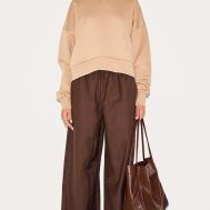 f7564e9e2d0bfae8209aae02ba5d10104a91d697_CNM0181_3_sand_boxy_basic_sweatshirt