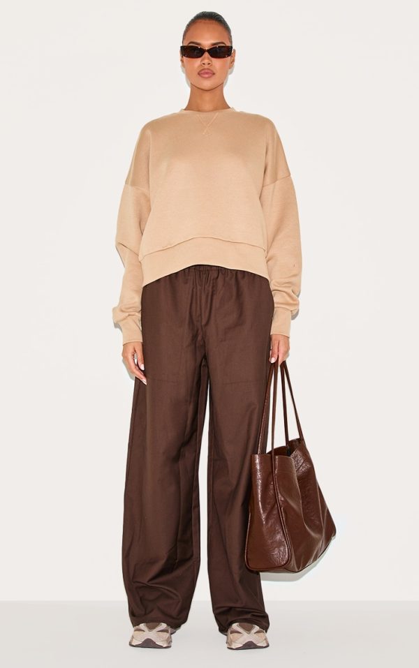 f7564e9e2d0bfae8209aae02ba5d10104a91d697_CNM0181_3_sand_boxy_basic_sweatshirt