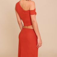 f7f20339aac56d37db1b2a623034e59ec180b398_CNM9143_2_paprika_soft_touch_sleeveless_asymmetric_hem_top