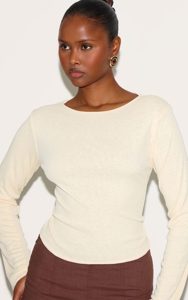 f8571e95bc78a72c66f395b90ab9c241f35e7bb6_CNM7976_4_almond_onion_skin_boatneck_flute_sleeve_long_top
