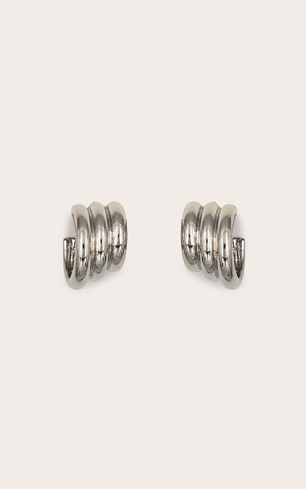 fa029a93f6e6a31458315afcc20329eefc214e38_CNM0662_1_silver_ribbed_oversized_statement_earrings