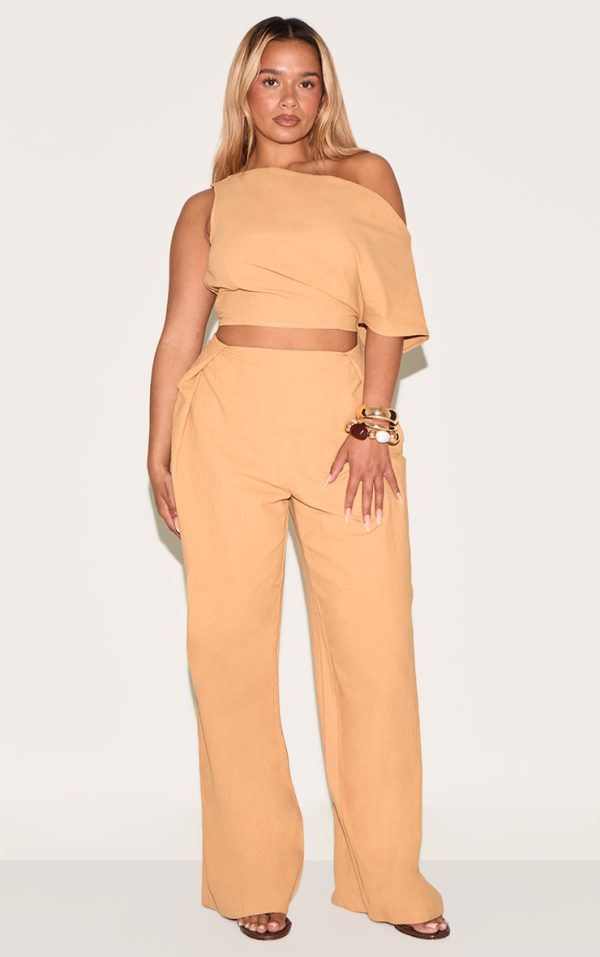 fa6773f03ee51376e3015386f881903d1352fef1_CNM6338_3_shape_olive_linen_asymetrical_off_the_shoulder_top