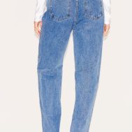 fa9e7329b1659292f9ba913e16e5e1626c212f05_CMM6580_3_vintage_wash_split_hem_jeans