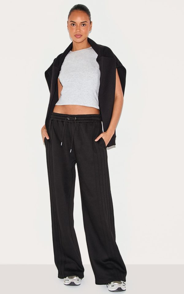 fbe075dfc8b3dfaa881f1ba3e72c01e5e3df8d07_CNM4811_1_black_seam_detail_sweat_wide_leg_joggers