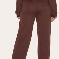 fc1a745f8ffdbe2888785092520a410642c8a799_CNM1974_3_shape_chocolate_highwaisted_back_slogan_joggers