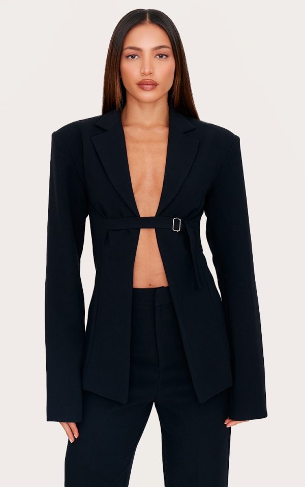 fc4b2c36ebcc5cd8286f968b10d336e4ae2d683d_CNL4595_1_tall_black_strap_detail_fitted_blazer