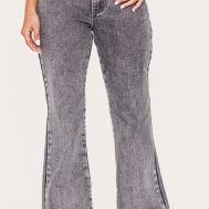 fc527d8f9a3c65baf8cf934a63318f79e8e0f016_CNL4275_2_petite_grey_slim_fit_flared_jeans