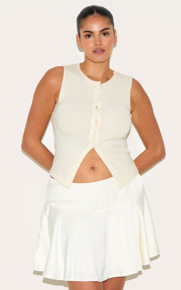 fc53a69dc08a54dc90c664fa9e571e5ee26bcd91_CNM2008_4_plus_cream_satin_floaty_a_line_mini_skirt