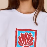fc60a311bf33a9138c6eceb6201db28bc18379eb_CNN4315_4_white_majorca_shell_graphic_cotton_oversized_t_shirt