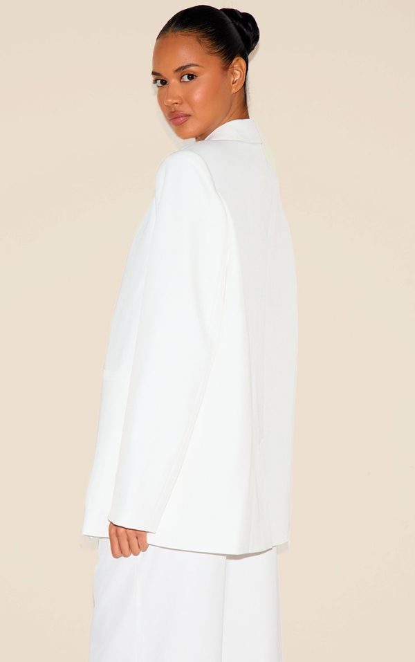 fcde388a807e9f40b1cfcf66dbad546912af3245_CNM1739_2_white_tailored_woven_blazer