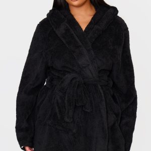 PRETTYLITTLETHING Plus Black Fluffy Dressing Gown