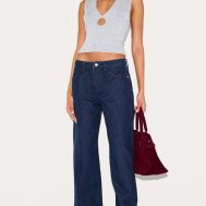 fed8d0b545182252c23942ec64b2397e2e06f172_CNL6081_3_ash_grey_soft_knit_plunge_detail_crop_top