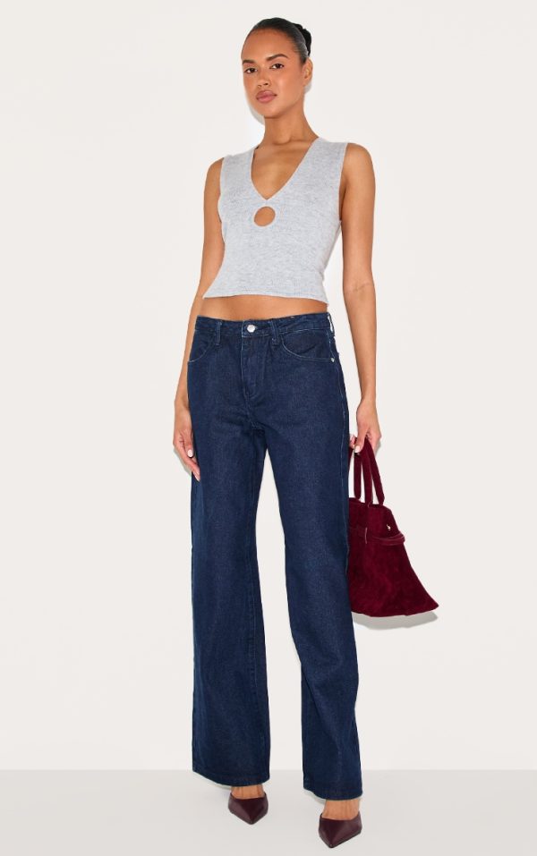 fed8d0b545182252c23942ec64b2397e2e06f172_CNL6081_3_ash_grey_soft_knit_plunge_detail_crop_top
