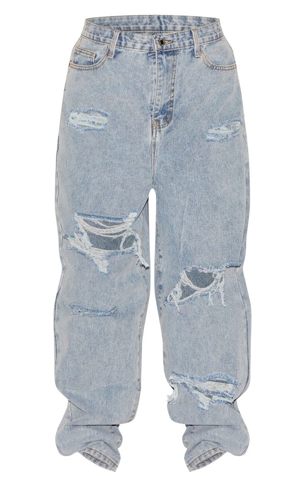 fffc22027cc7c42f4b1c25f2b3de246d4aee75c7_CML7788_5_prettylittlething_plus_light_wash_ripped_mom_jeans